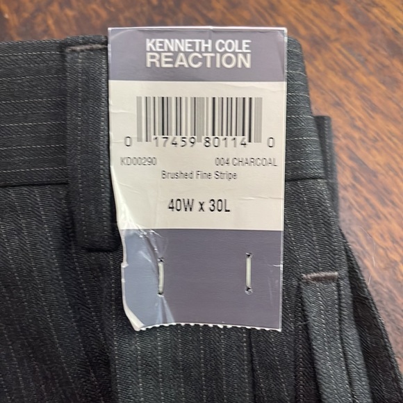 Men’s Kenneth Cole pinstripe charcoal dress pants 40 x 30 - Picture 4 of 4